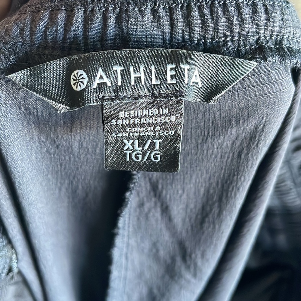 Athleta Trekkie High Rise Parachute Pant In Black - Picture 9 of 14
